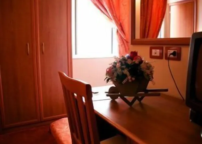 Konukevi Masterintrastevere 4*
